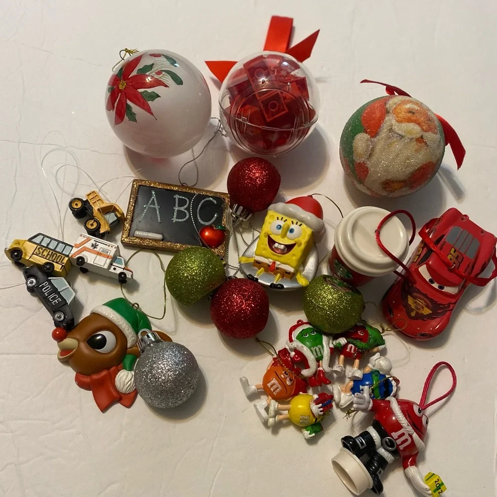 Christmas 🎅🏽 Ornament Set